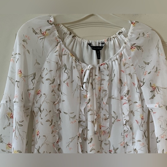 White House Black Market Floral White Blouse Women’s Size 0 - Picture 9 of 16